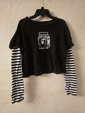 Hot Topic Black Tee with White Printed Label